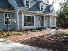redBrickFrontWalk 02